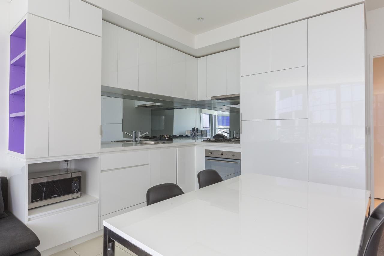 Apartments Melbourne Domain - New Quay Docklands ภายนอก รูปภาพ